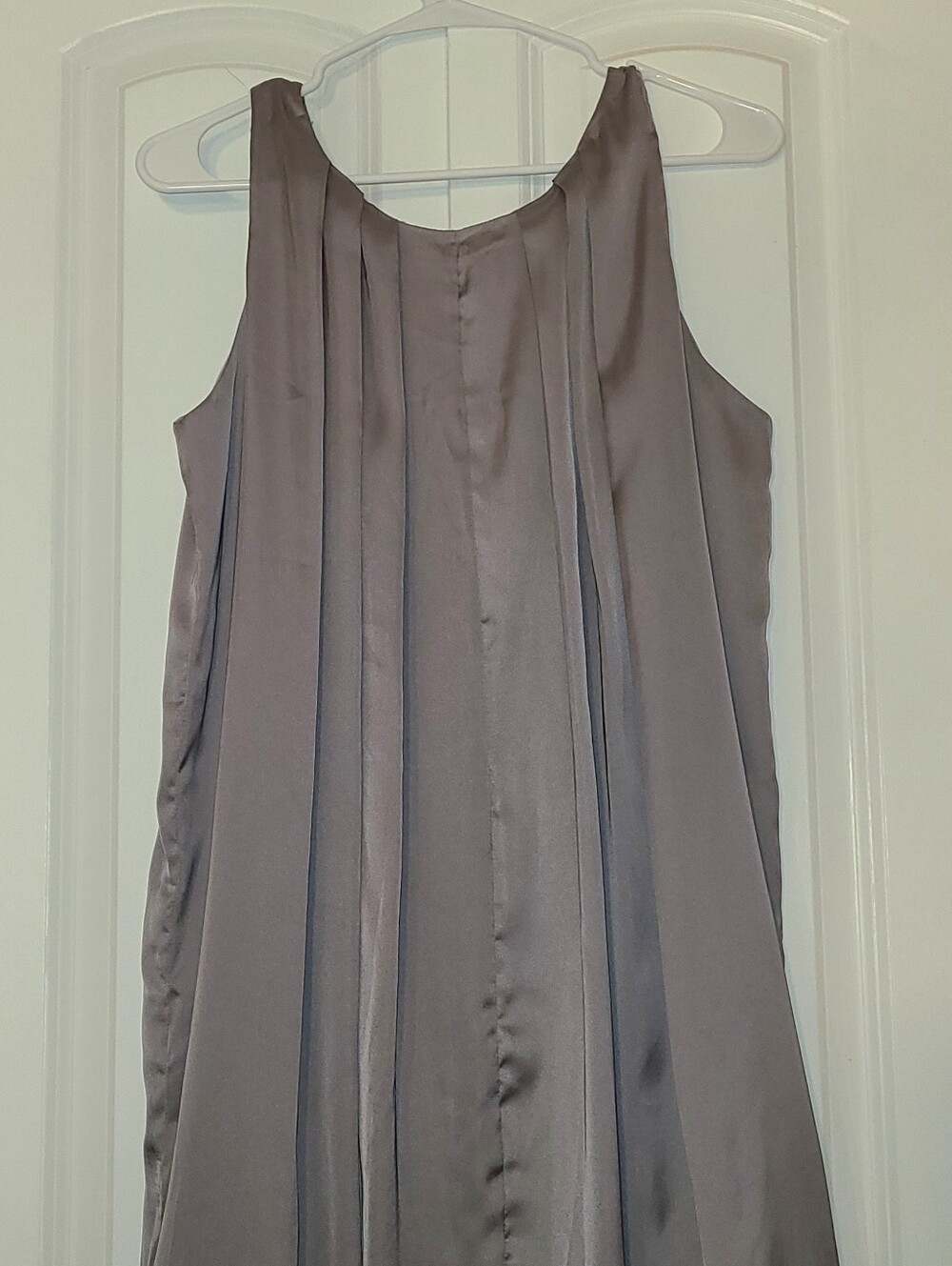 Max Mara Gray 100% Silk Sleeveless Pleated Bubble Hem Mini Dress Womens Size 6 - Picture 7 of 10